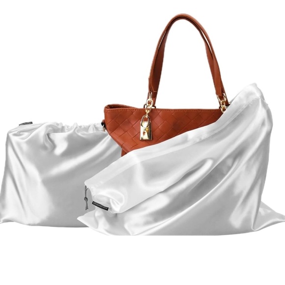 Dust Bags **YOU GET 2/$35** Large Size Silky Satiny Dust Bags in White Clean Bag - Picture 4 of 4